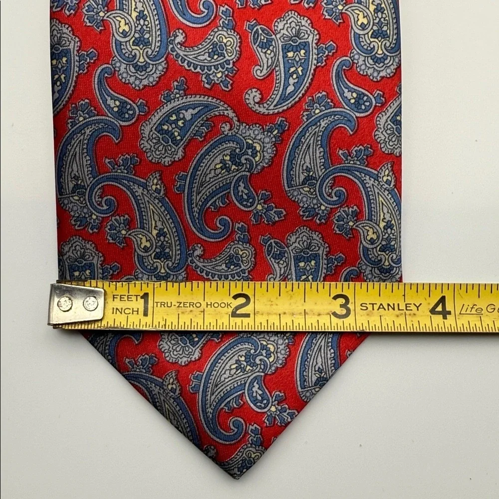 VINTAGE 1970'S-1980'S RED KETCH LABEL TIE PAISLEY, OFFICE, FORMAL